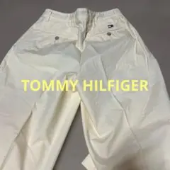 TOMMY HILFIGER チノパン アイボリーのサムネイル