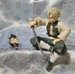 鬼滅の刃 不死川実弥 不死川玄弥 フィギュア カード シール 缶バッジ