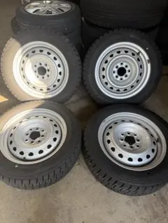 トヨタ ヤリス アクア ヴィッツ ポルテ スタッドレス 185/60R15
