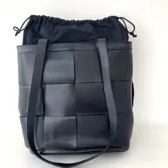 サザビー　ブラックウェーブパターンショルダーバッグ　レザーイントレチャート　美品