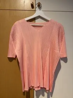 PLEATS PLEASE半袖トップス ピンクのサムネイル