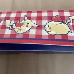 ポケモンセンターオリジナルグッズプレイマットケース ピカチュウとハート