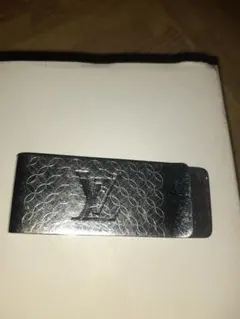 LOUIS VUITTON マネークリップのサムネイル