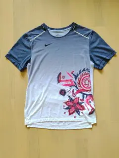 ナイキ ランニング トレーニング 風車 バルセロナ メッシュ Tシャツ