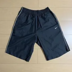 NIKE ナイキ ナイロン ショートパンツ ハーフパンツのサムネイル
