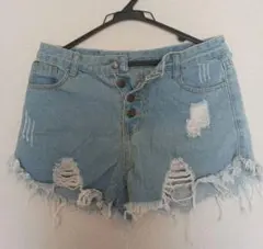 ライトブルー ダメージショートパンツ