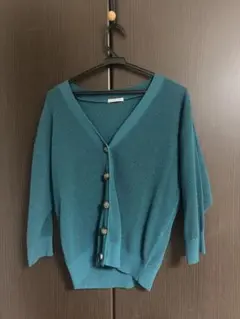 Vネック ニットカーディガン