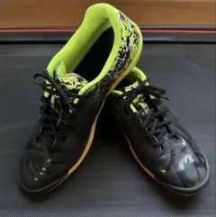 最終値下げ！アシックス（asics)スニーカー27cm(体感26cm) ブラックのサムネイル