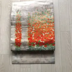 名古屋帯 赤とオレンジの花柄刺繍