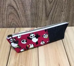 パンダの切り替えペンケース　ポーチ　濃いピンク　小物入れ　ハンドメイド