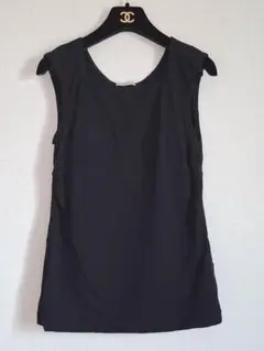 【美品】suria　ヨガウェア　カップ付きタンクトップ