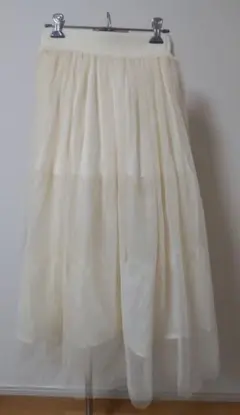 新品 タグ付き ロング チュールスカート 白(アイボリー)