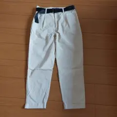 Bershka アイボリー チノパン EUR 40