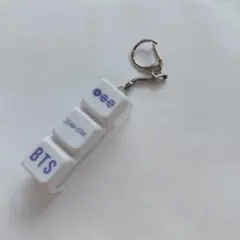 ジョングク　グク　キーボード　キーリング　キーホルダー　バッグチャーム
