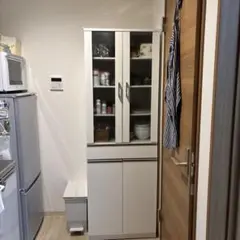 ホワイト 食器棚 ガラス扉付き