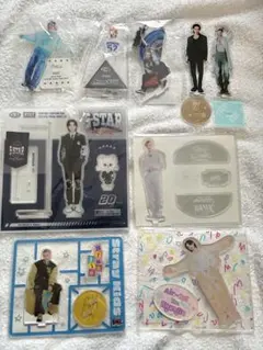 straykids ヒョンジン Hyunjin アクリルスタンド キーホルダー