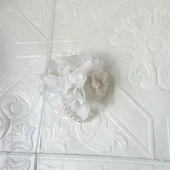 362 ハンドメイド コサージュ パール ビーズ　卒業式　入学式　白　セレモニー