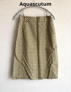 Aquascutum アクアスキュータム　チェック ひざ丈 タイト スカート　綿のサムネイル