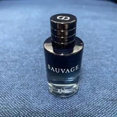 大人気✨Dior SAUVAGE ソヴァージュ EDT ミニ香水　10ml