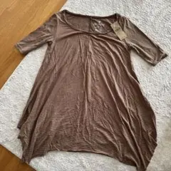 新品未使用　American Eagle 半袖Tシャツ US XXS ブラウン