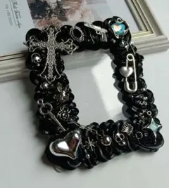 【ハートブラック】ホイップデコ硬質ケース縦入れB8ブラック十字架ハートシルバー