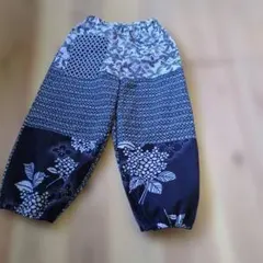 浴衣生地より素人の手作りモンペ。ハギと裾に紫陽花柄。