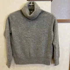 ユニクロ　タートルネックセーター　カシミヤ