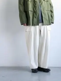 ブラック ワークパンツ