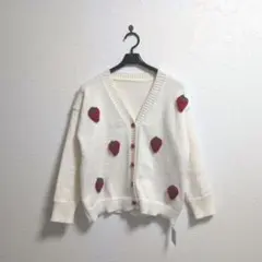 可愛い ニット カーディガン 立体いちご付き ★新品未使用★
