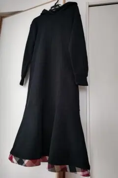 ブルーレーベルクレストブリッジ　マキシ丈裾赤チェック　ロングパーカーワンピース