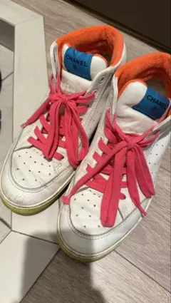 CHANEL ハイカットスニーカー マルチカラーのサムネイル