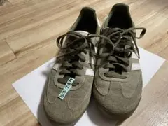 adidas スニーカー　Dragon