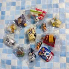 ディズニー　キャラクター　ミニフィギュア　12点セット