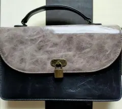 財布バッグ 黒とグレー 合成皮革