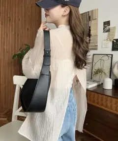 ベージュ オープンバック シャツのサムネイル