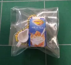 Lipton　リプトン　ミニチュアチャーム　ミルクティー