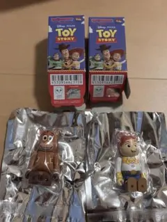 トイストーリー ベアブリック