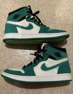 NIKE Air Jordan 1 グリーン/ホワイト ハイカット　ラッキーブル