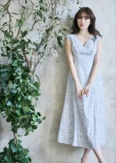 herlipto Lace Trimmed Floral Dress navy - メルカリ