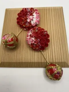 はんなりピアス〜はなてまり〜BENI