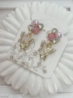 蝶々♡ビジューピアス♡イヤリング