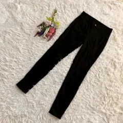 『UNIQLO』ユニクロ　ウルトラストレッチレギンスパンツ　テーパード　スキニー