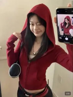 【新品未使用】SHEIN 赤 パーカー