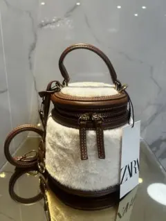 ZARA ファー ハンドバッグ 円筒形　ザラ　茶　白　丸　新品