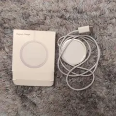 マグネット式充電器 USB-C ホワイト