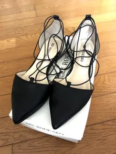 【美品】編み上げ⭐︎レースアップ　フラットパンプスのサムネイル