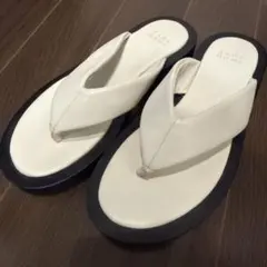 ZARA HOME トングサンダル 厚底 ホワイトのサムネイル