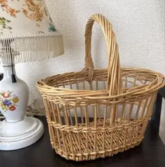 ナチュラルベージュ　バスケット　カゴ　ヴィンテージのサムネイル