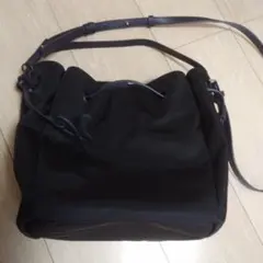 お値下げ❗【美品】アニエスベーナイロン製ショルダーバッグ