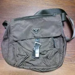 Item thumbnail for item 14c07a1c-547c-4793-ba03-df856c6617bc